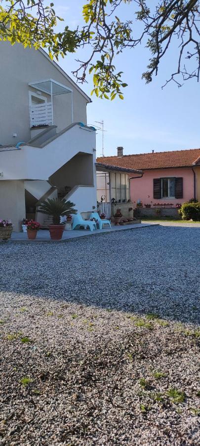 Da Barbara & Simone Apartment Collemezzano Exterior photo